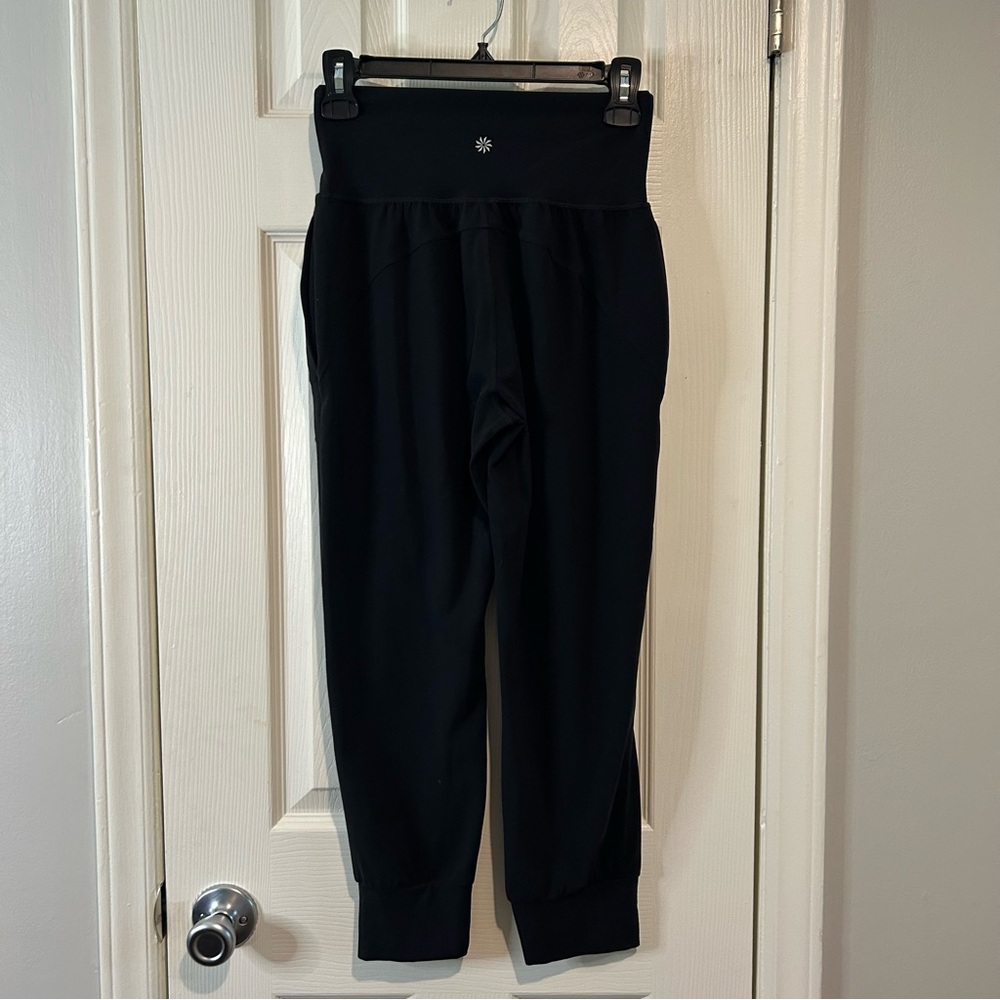 Athleta Salutation Crop Jogger in Black - Size XS - Picture 7 of 12